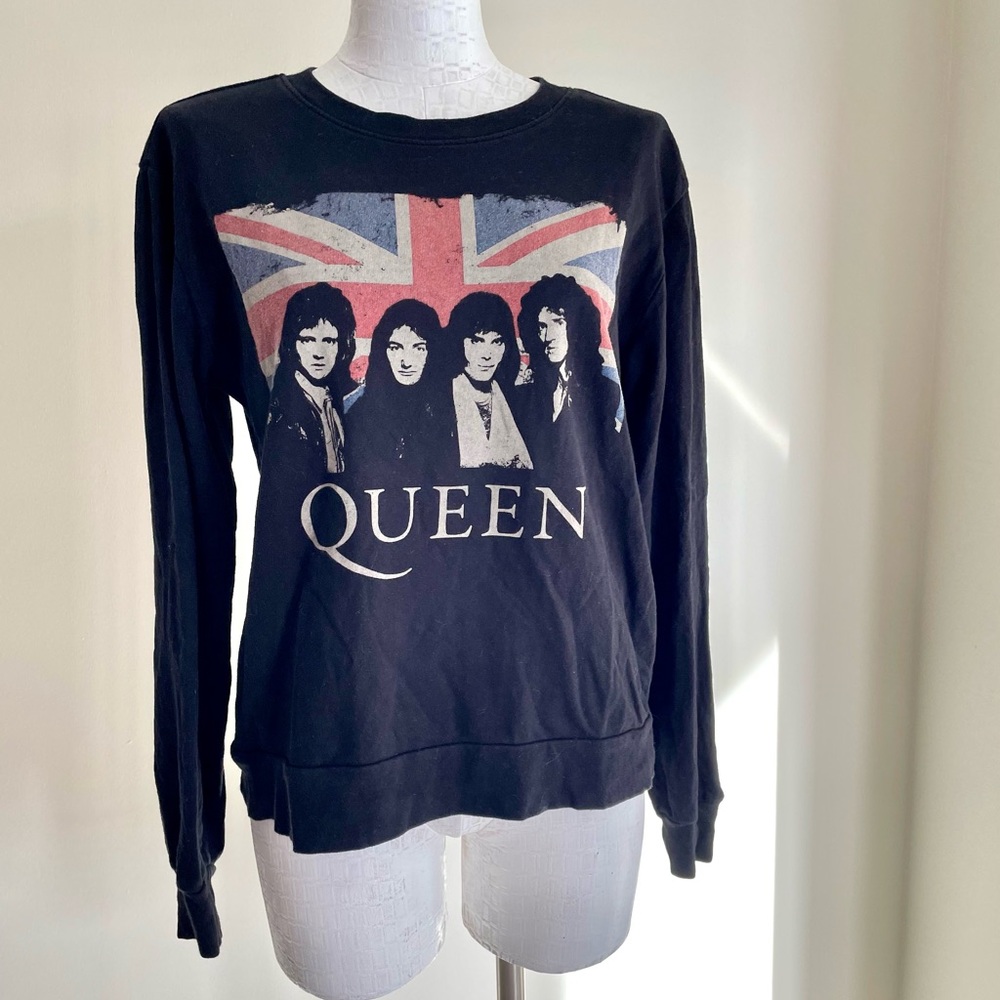 (M) Black Queen Band Sweatshirt Crewneck